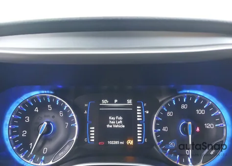 2020 Chrysler Pacifica Touring z USA, uszkodzony, nr VIN 2C4RC1FG8LR150392